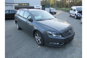 VOLKSWAGEN - PASSAT